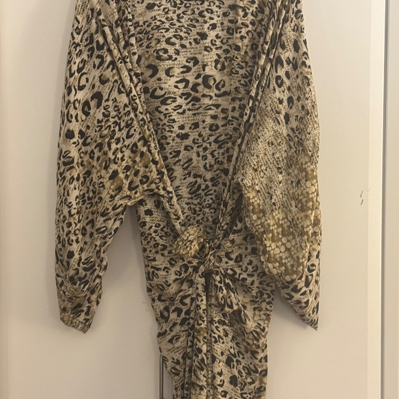 By vinnik down stage duster leopard pebble beach - Picture 7 of 10